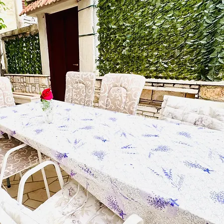 Dalmatian House, Spacious Stone Terraces, Balcony , Views Holiday home Dubrovnik