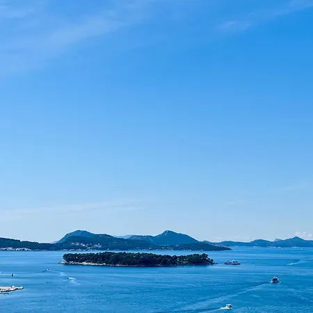 Holiday home Dalmatian House, Spacious Stone Terraces, Balcony , Views Dubrovnik