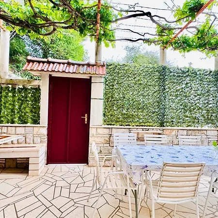 Dalmatian House, Spacious Stone Terraces, Balcony , Views * Dubrovnik