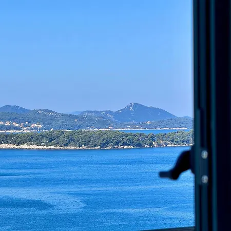 Dalmatian House, Spacious Stone Terraces, Balcony , Views Holiday home Dubrovnik